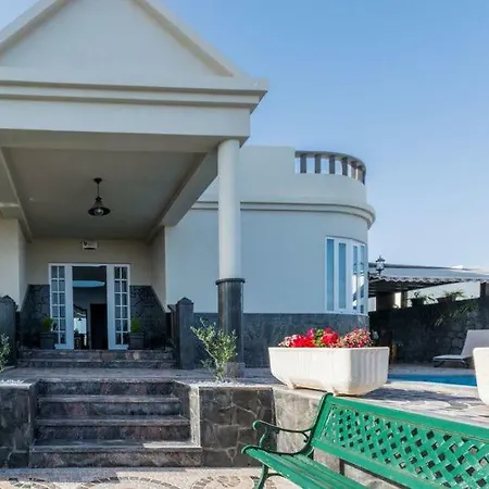 Casa Portuguesa Bed & Breakfast